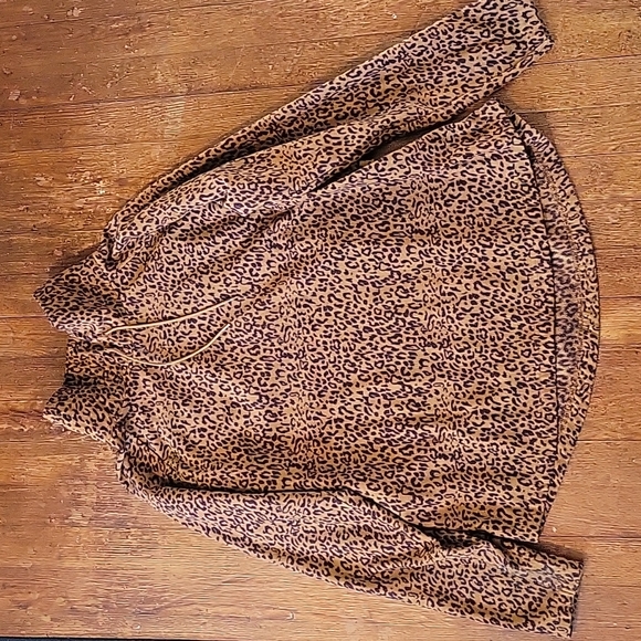 EUC Lee Cheetah ๐ Print Fleece L - Picture 1 of 3